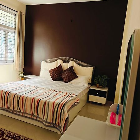 Ava Homestay Indore Luaran gambar